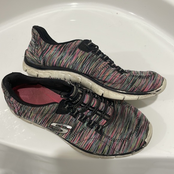 Skechers Colorful No Lace Running Shoes Sz 6.5 - Picture 2 of 7